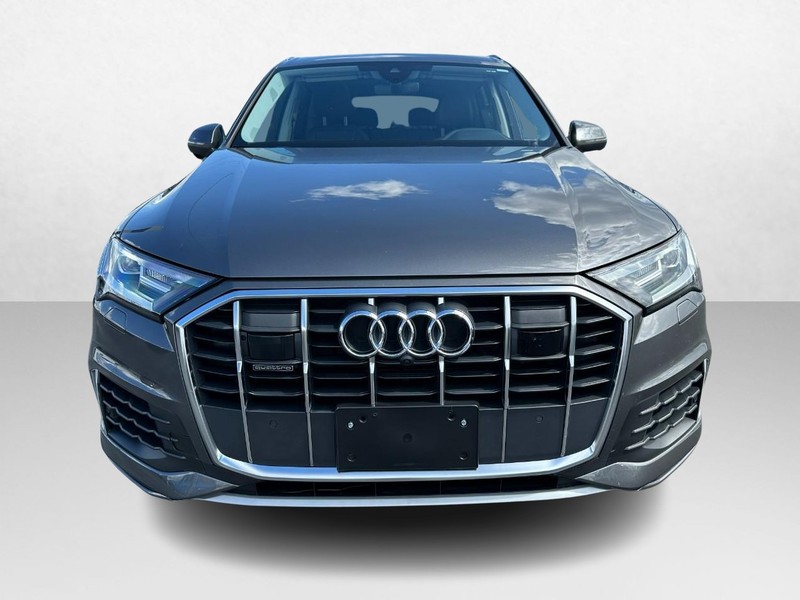 Audi Q7 Vehicle Image 09