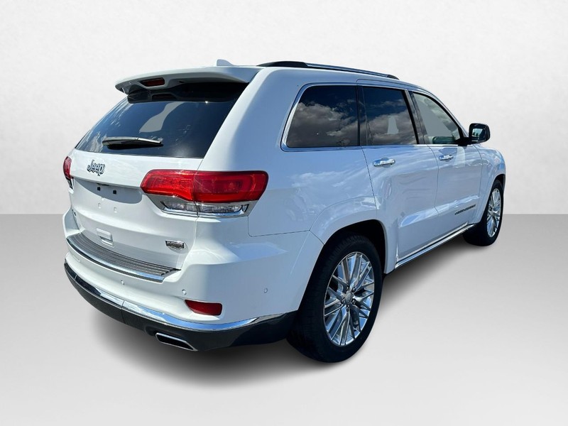 Jeep Grand Cherokee Vehicle Image 03