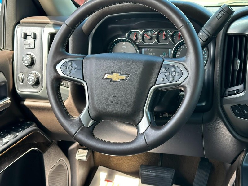 Chevrolet Silverado 1500 Vehicle Image 12