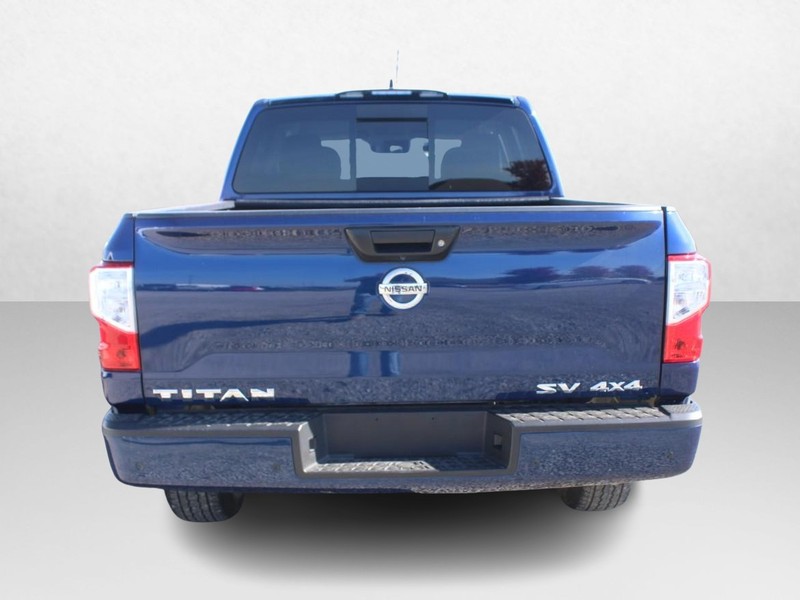 Nissan Titan Vehicle Image 04