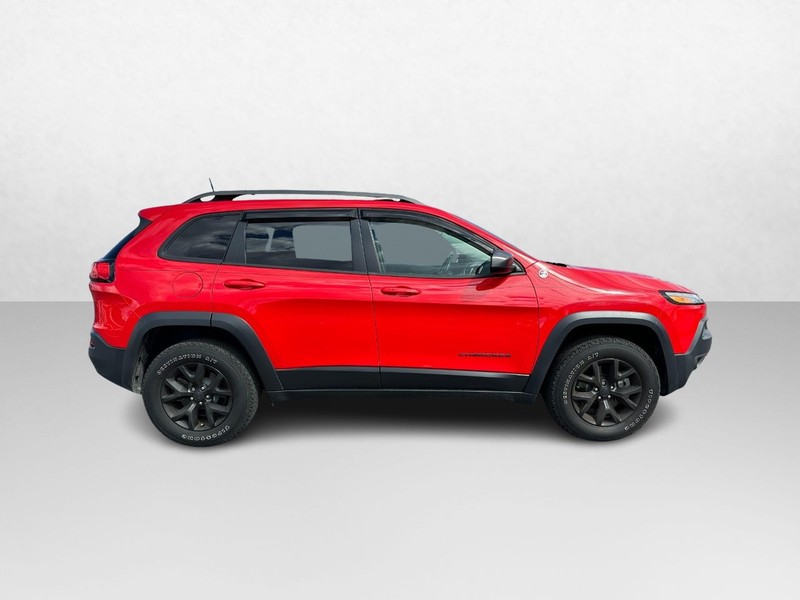 Jeep Cherokee Vehicle Image 02