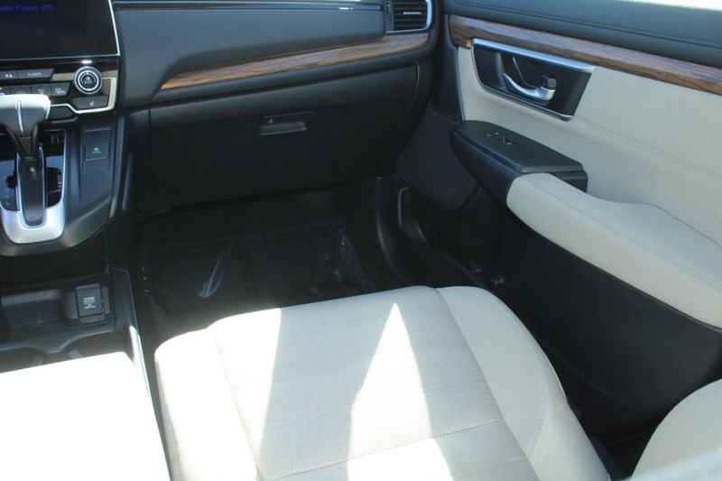 Honda CR-V Vehicle Image 16