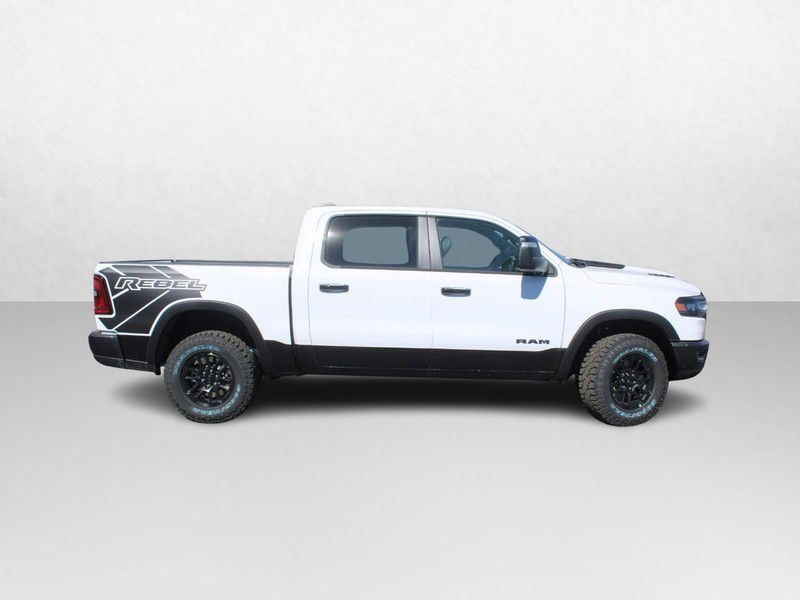 Ram 1500 Vehicle Image 02