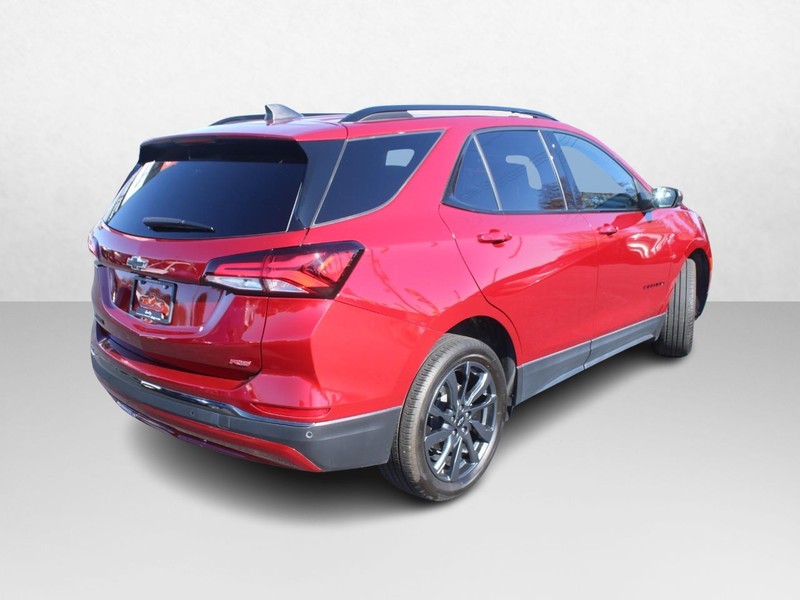 Chevrolet Equinox Vehicle Image 03