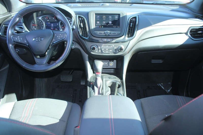 Chevrolet Equinox Vehicle Image 13