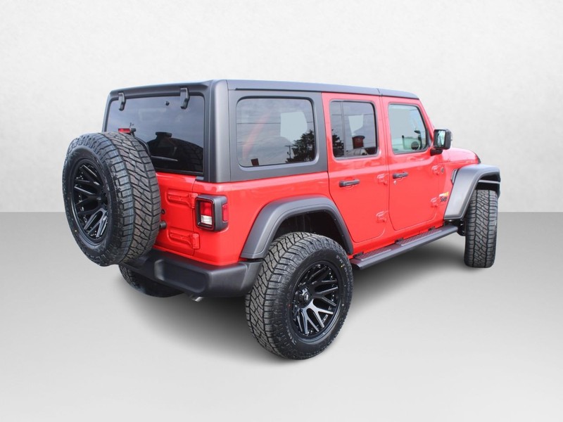 Jeep Wrangler Vehicle Image 03