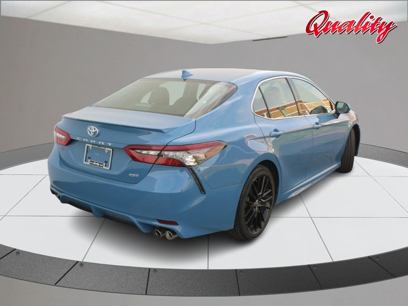 Toyota Camry Vehicle Image 03