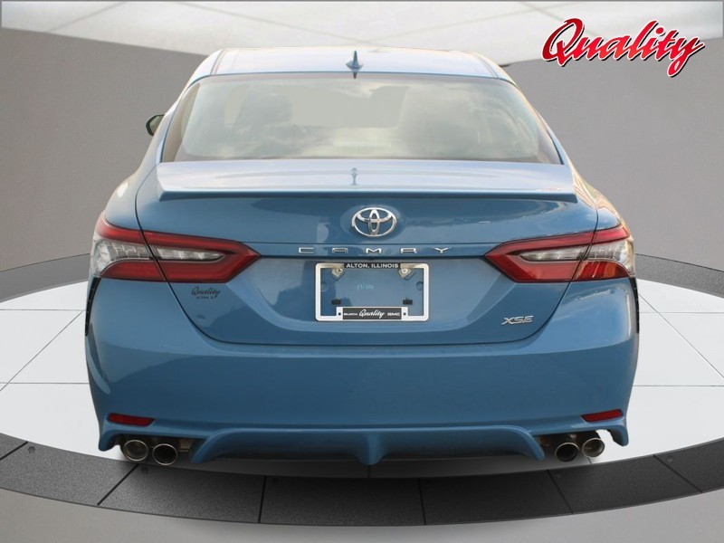 Toyota Camry Vehicle Image 04