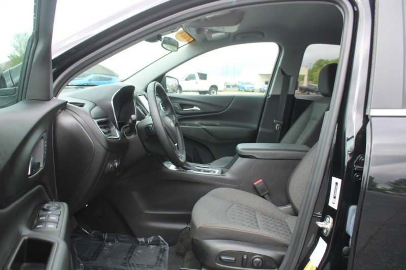 Chevrolet Equinox Vehicle Image 08