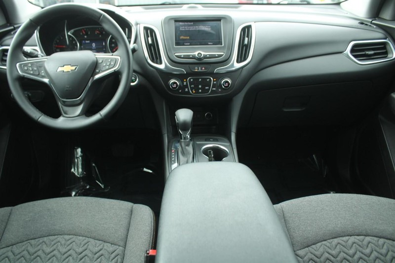 Chevrolet Equinox Vehicle Image 13