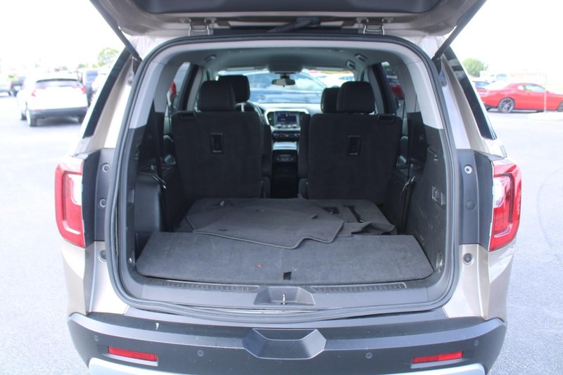 GMC Acadia Vehicle Image 06