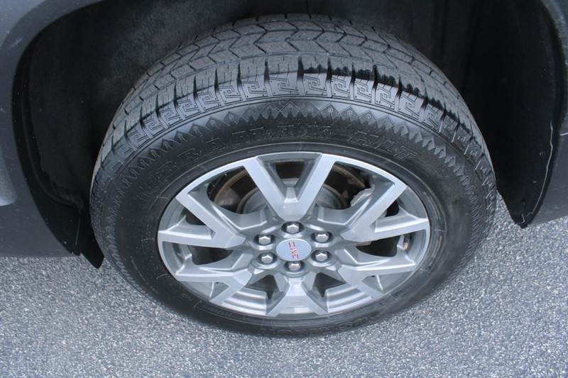 GMC Acadia Vehicle Image 07