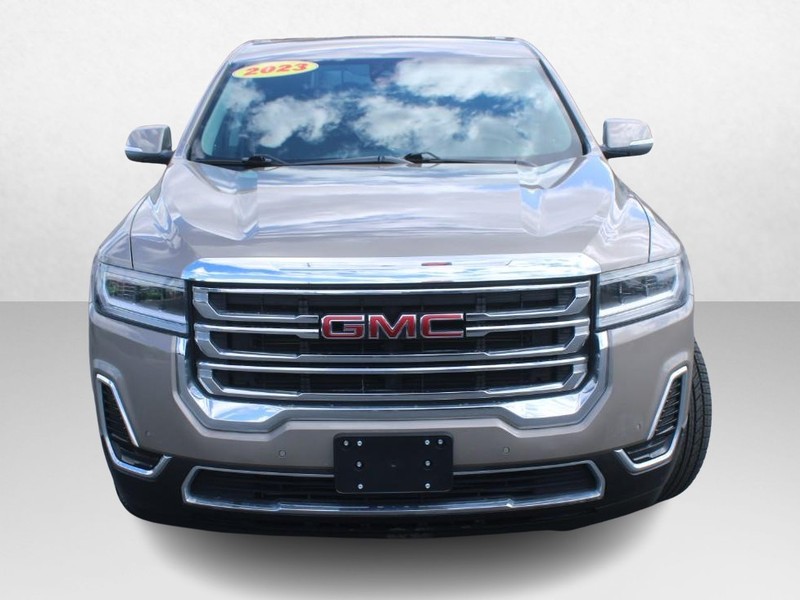 GMC Acadia Vehicle Image 10