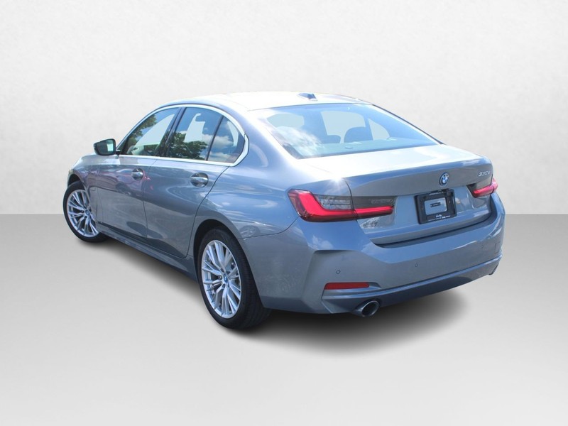 BMW 3 Series Vehicle Image 05