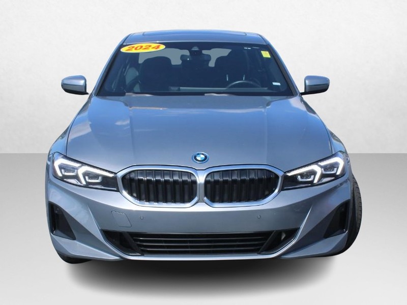BMW 3 Series Vehicle Image 10