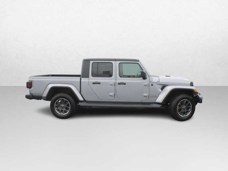 Jeep Gladiator Vehicle Image 02