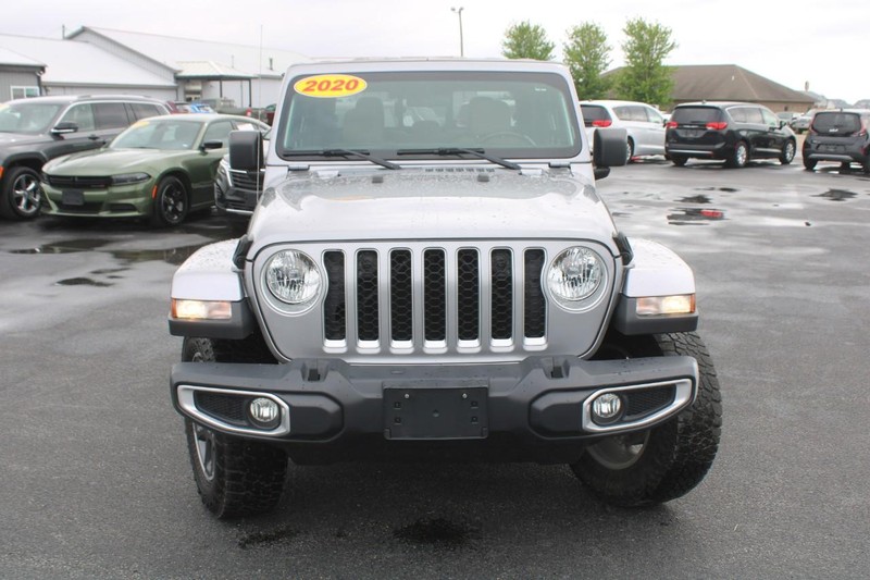 Jeep Gladiator Vehicle Image 11