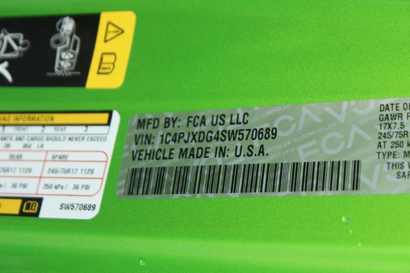 Jeep Wrangler Vehicle Image 08