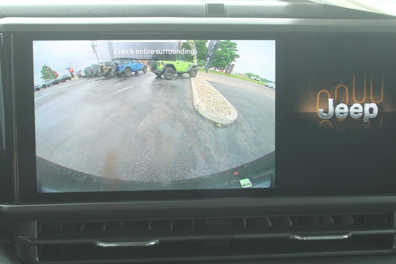 Jeep Wrangler Vehicle Image 09