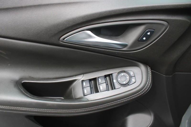 Buick Encore GX Vehicle Image 09