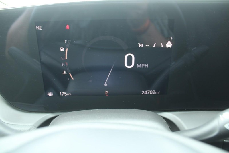 Buick Encore GX Vehicle Image 18