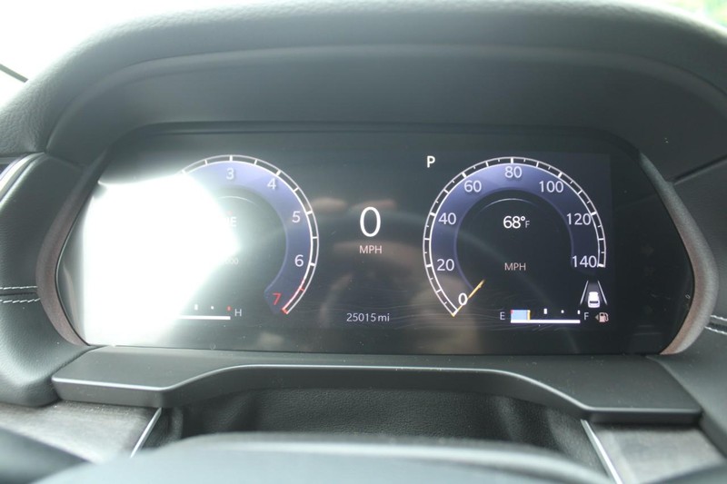 Jeep Grand Cherokee L Vehicle Image 18