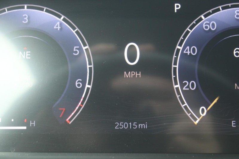 Jeep Grand Cherokee L Vehicle Image 19