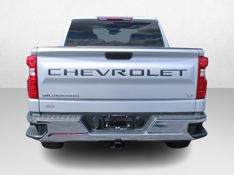 Chevrolet Silverado 1500 Vehicle Image 04