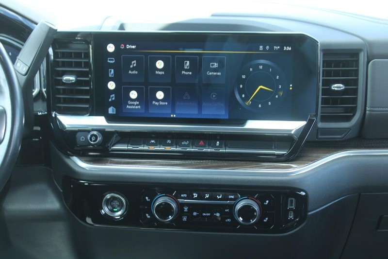 Chevrolet Silverado 1500 Vehicle Image 15