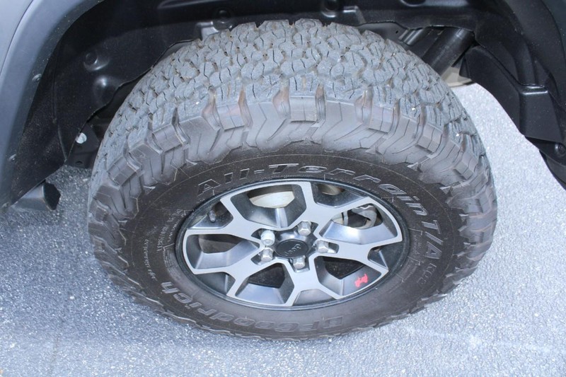 Jeep Wrangler Vehicle Image 07