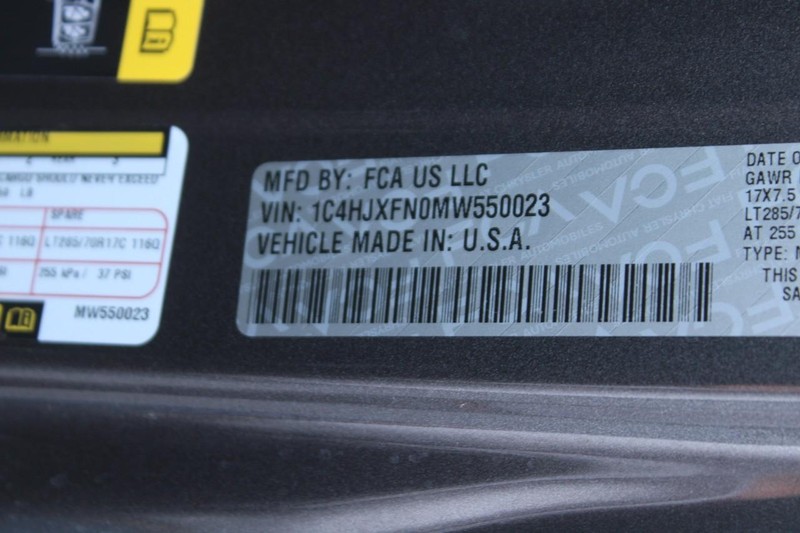 Jeep Wrangler Vehicle Image 17
