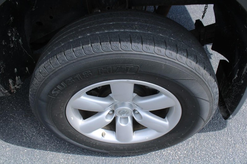 Nissan Titan Vehicle Image 07