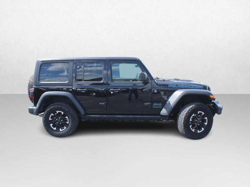 Jeep Wrangler 4xe Vehicle Image 02