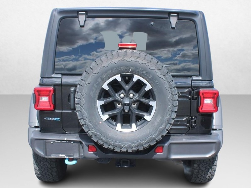 Jeep Wrangler 4xe Vehicle Image 04