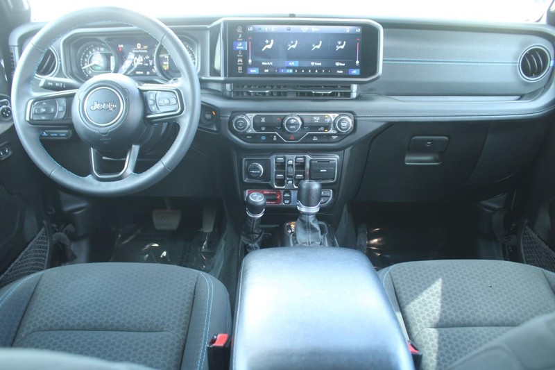 Jeep Wrangler 4xe Vehicle Image 13