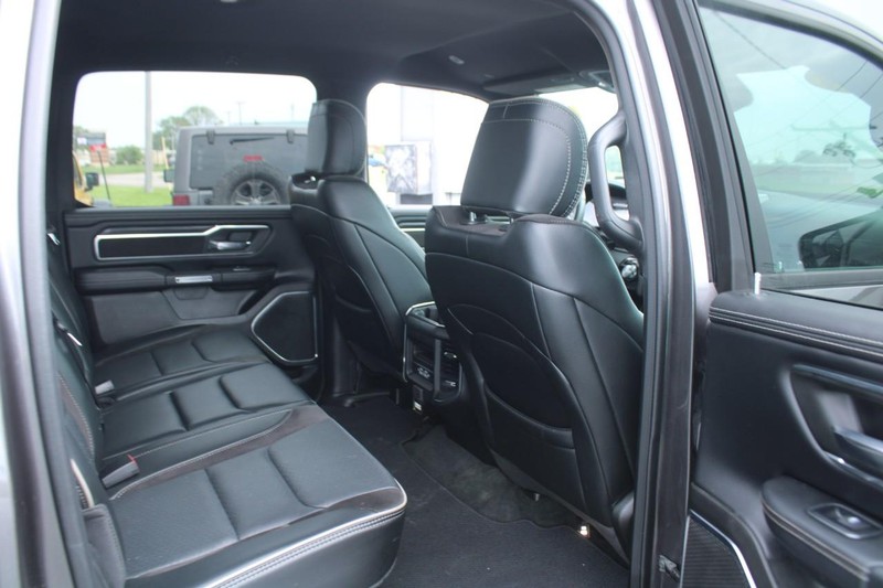 Ram 1500 Vehicle Image 12