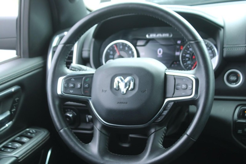 Ram 1500 Vehicle Image 14