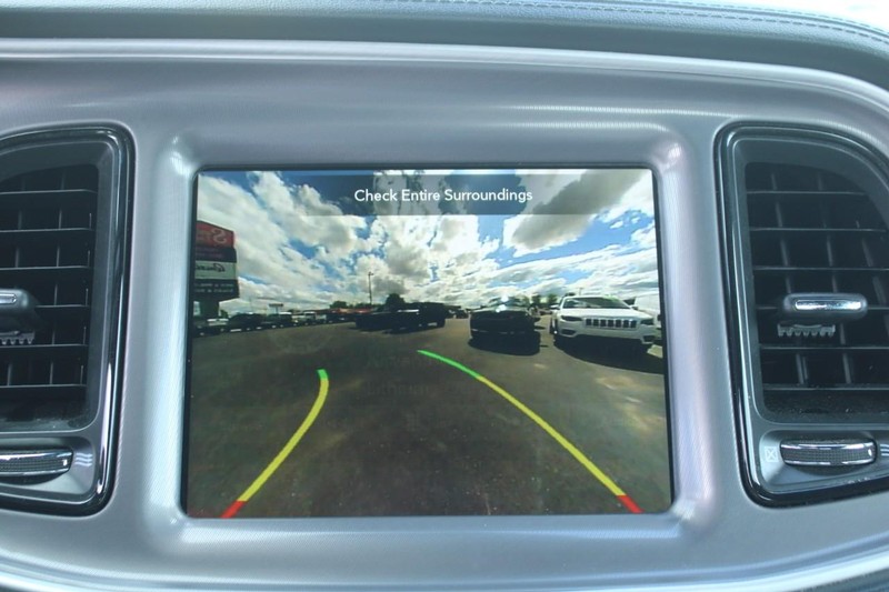 Dodge Challenger Vehicle Image 19