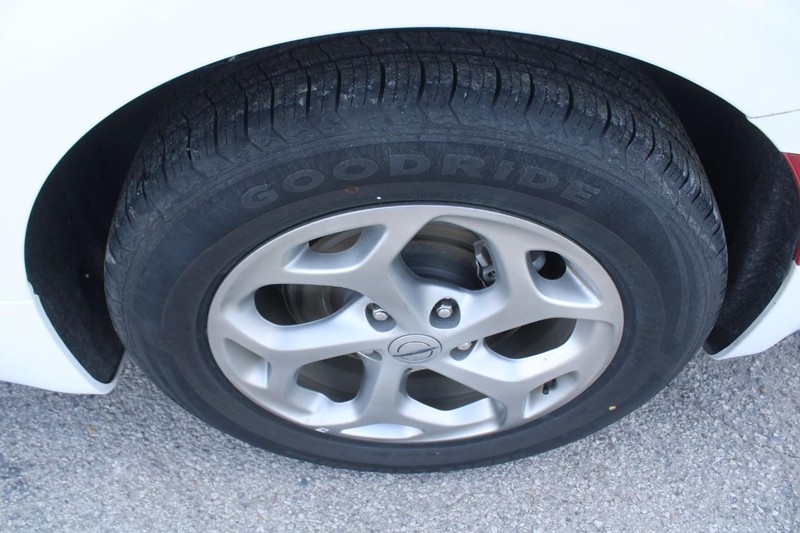 Chrysler Pacifica Vehicle Image 07