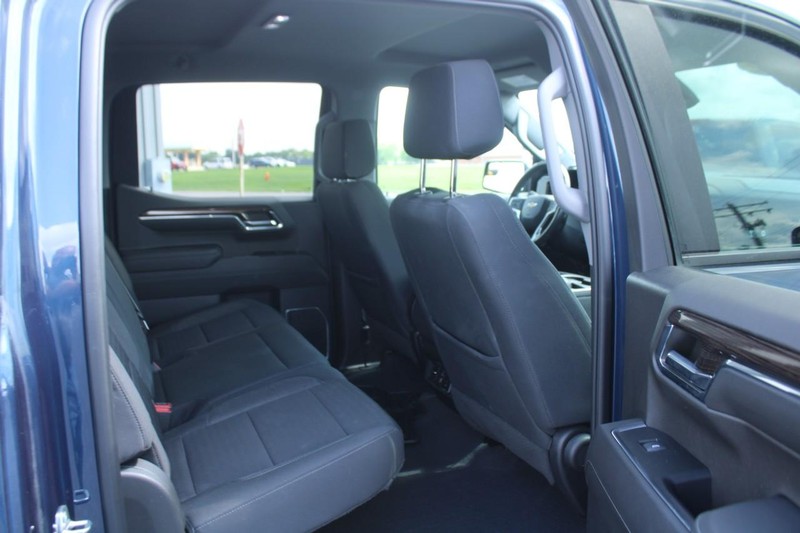 Chevrolet Silverado 1500 Vehicle Image 12