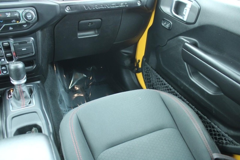 Jeep Wrangler Vehicle Image 16