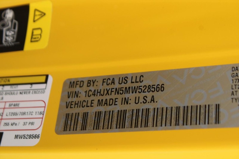 Jeep Wrangler Vehicle Image 17