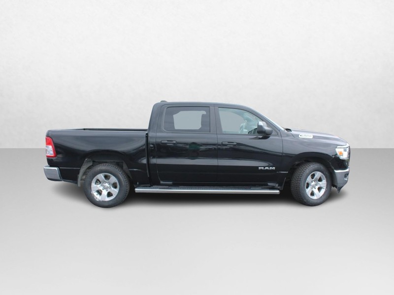 Ram 1500 Vehicle Image 02