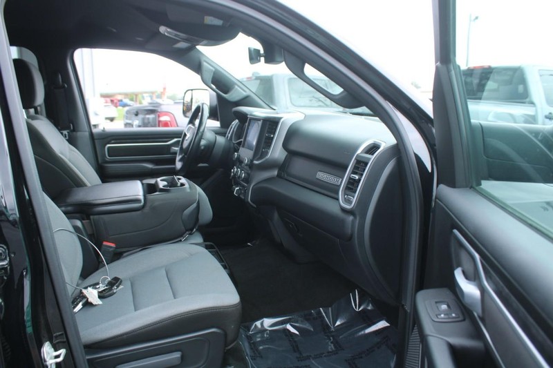 Ram 1500 Vehicle Image 09