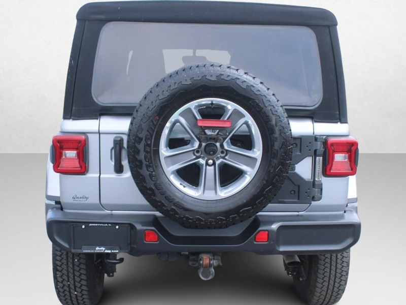Jeep Wrangler Vehicle Image 04