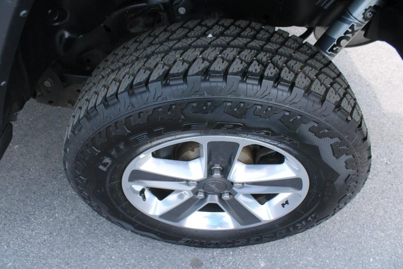 Jeep Wrangler Vehicle Image 07