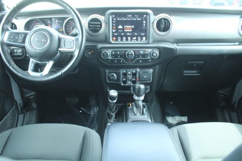 Jeep Wrangler Vehicle Image 13