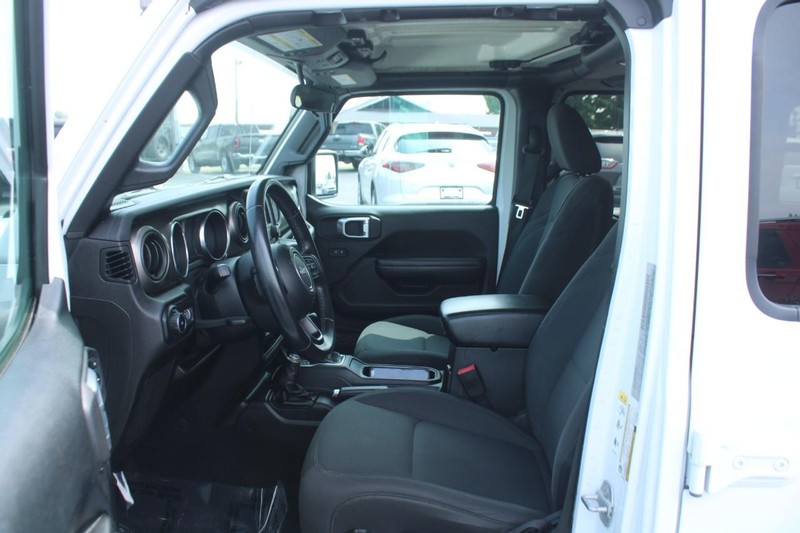 Jeep Wrangler Unlimited Vehicle Image 08