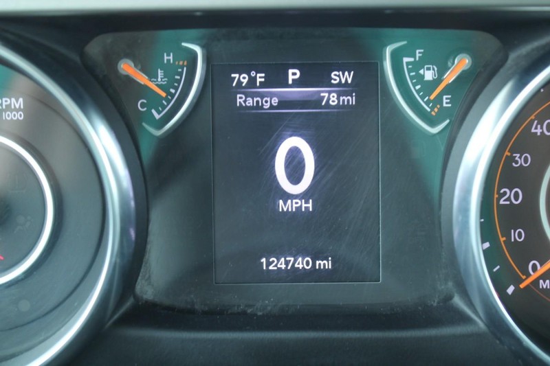 Jeep Wrangler Unlimited Vehicle Image 19