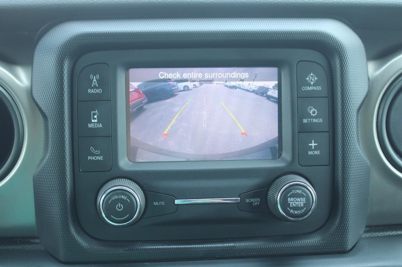 Jeep Wrangler Unlimited Vehicle Image 20